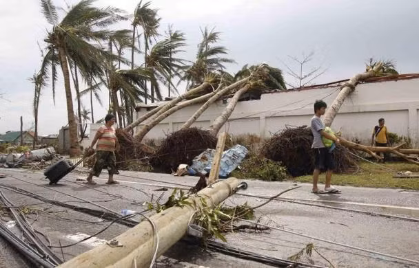 Philippines: Ít nhất 10.000 người chết vì siêu bão ảnh 6