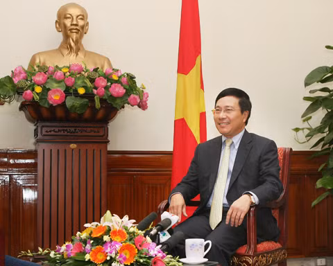 Quốc hội phê chuẩn bổ nhiệm hai Phó Thủ tướng ảnh 2