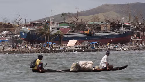 Đã sơ tán 800.000 dân, vì sao tới 10.000 người Philippines thiệt mạng? ảnh 1