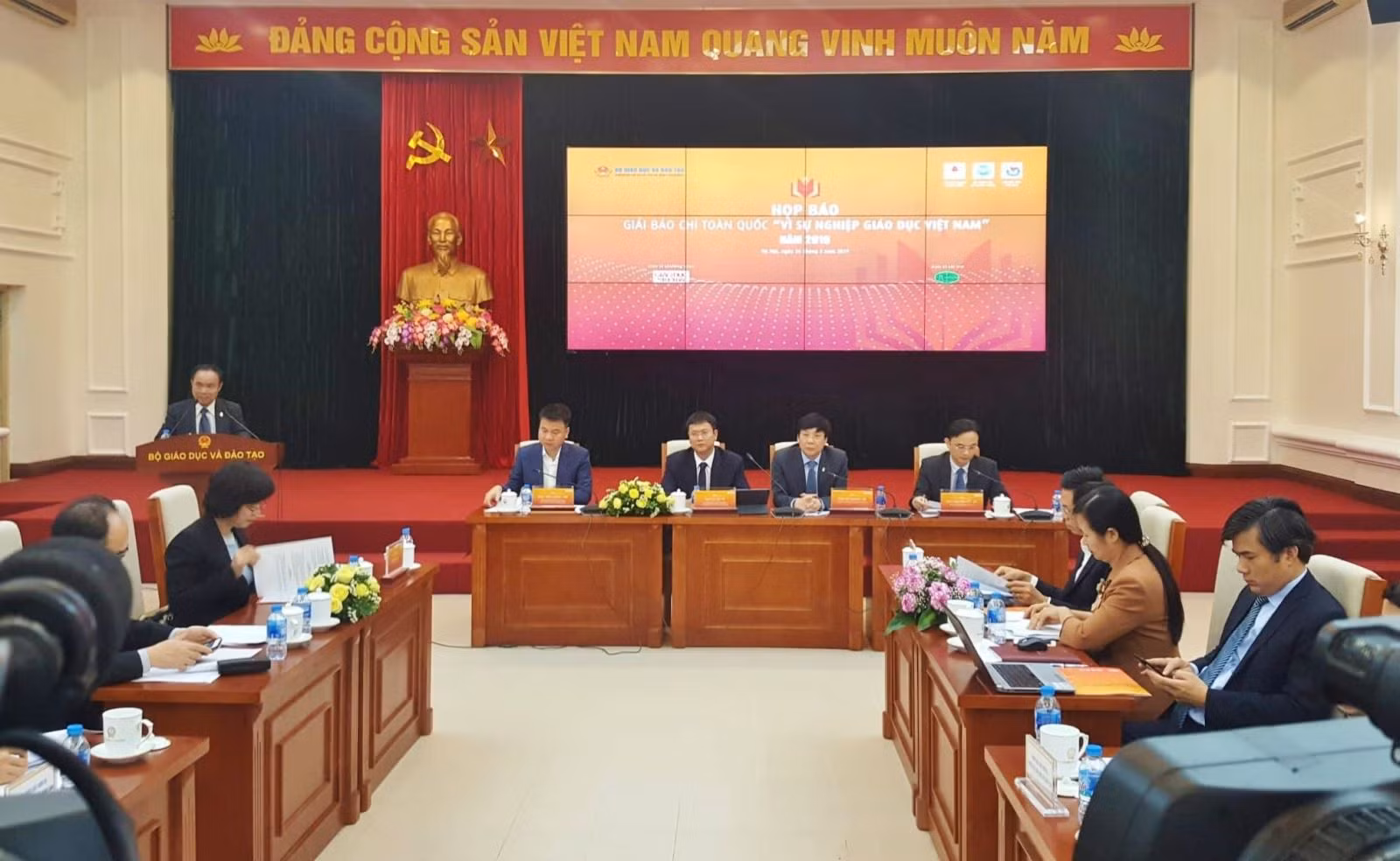 Chú thích ảnh