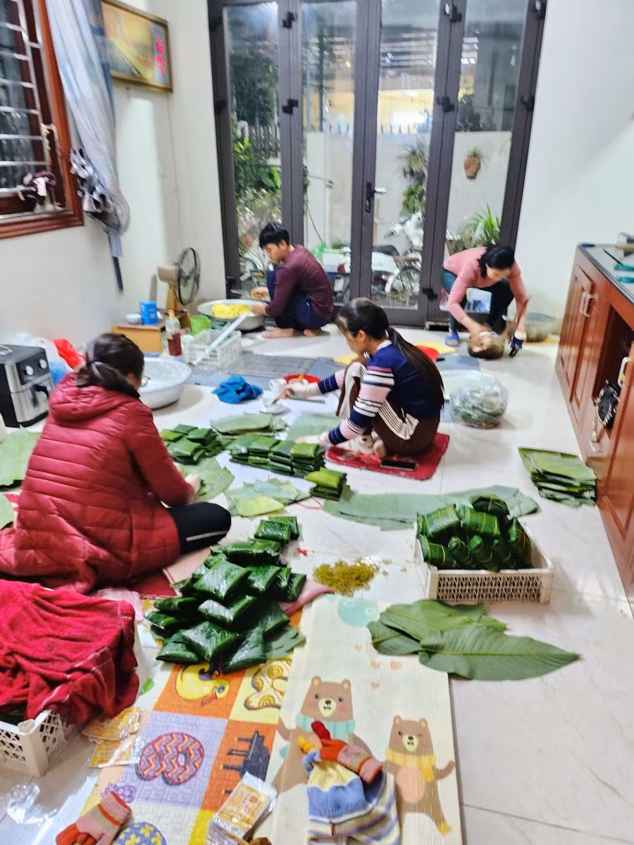 Quê hương vẫn nhắc nhớ nhà văn nếp xưa mỗi khi tìm về.