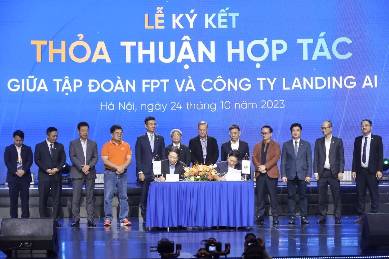 Lễ ký kết thoả thuận hợp tác giữa Tập đoàn FPT và Landing AI.