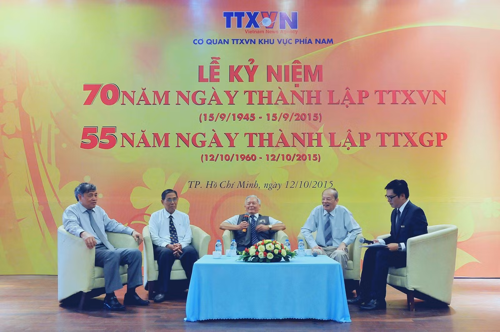 Những kỷ niệm về TTXGP vẫn được các thế hệ cán bộ, phóng viên TTXVN ôn lại. Ảnh: TTXVN