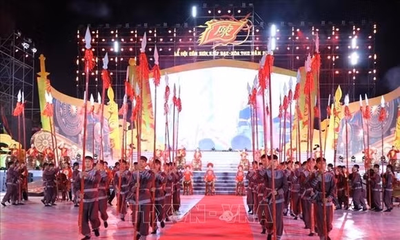 Lễ tưởng niệm 726 năm ngày mất của Anh hùng dân tộc Trần Hưng Đạo