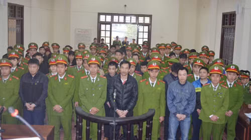8 án tử hình, 5 chung thân trong vụ buôn 541 bánh heroin ảnh 1
