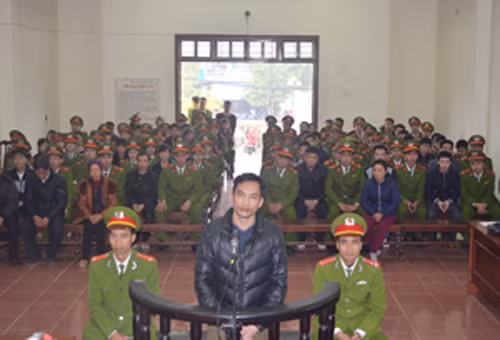 Vụ buôn 541 bánh heroin: Làm rõ hành vi “chạy" án tử hình ảnh 1