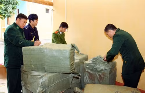 Gian nan chống buôn lậu vùng biên: Mưu mô xảo quyệt ảnh 1