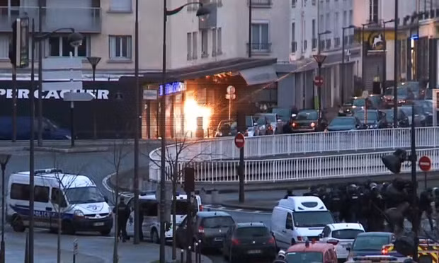 Tiêu diệt anh em sát thủ Charlie Hebdo, 4 con tin thiệt mạng ảnh 3