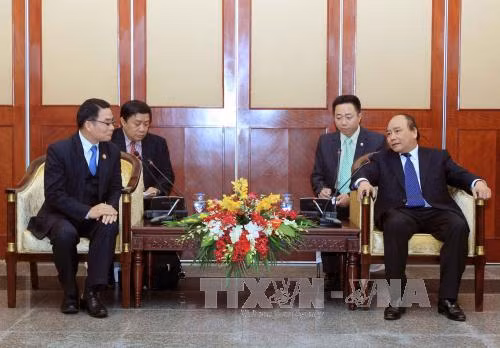 PTT Nguyễn Xuân Phúc tiếp Đoàn đại biểu Hội hữu nghị Lào-Việt Nam ảnh 1
