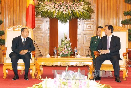 Thủ tướng Nguyễn Tấn Dũng tiếp Bộ trưởng Quốc phòng Thái Lan ảnh 1
