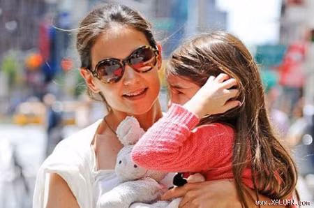 Tom Cruise hội ngộ con gái Suri ảnh 6