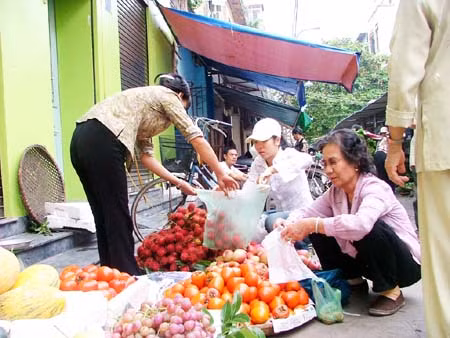 Quy hoạch chợ truyền thống để nâng cao sức cạnh tranh ảnh 1