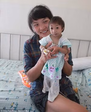 Ngắm cô bé nhỏ nhất thế giới ảnh 5