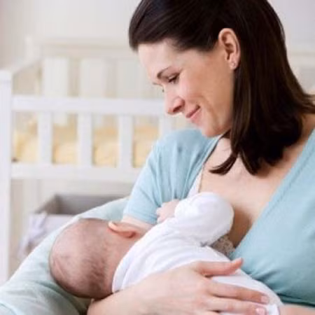 Bú mẹ hoàn toàn trong 6 tháng đầu đời, trẻ có nguy cơ dị ứng ảnh 1