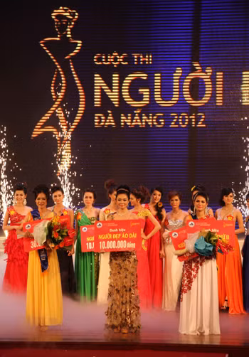 Ngắm hoa khôi cuộc thi “Người đẹp Đà Nẵng 2012” ảnh 5