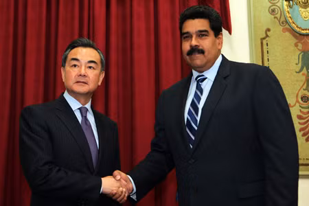 Venezuela nối lại hòa đàm với phe đối lập ảnh 1