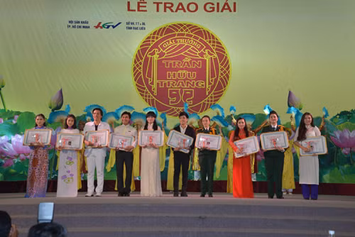 10 giọng ca cải lương đoạt giải thưởng Trần Hữu Trang ảnh 1