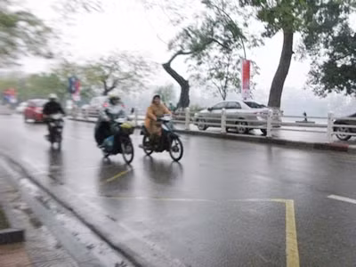 Bắc bộ còn mưa nhỏ, nắng kéo dài ở Nam bộ ảnh 1