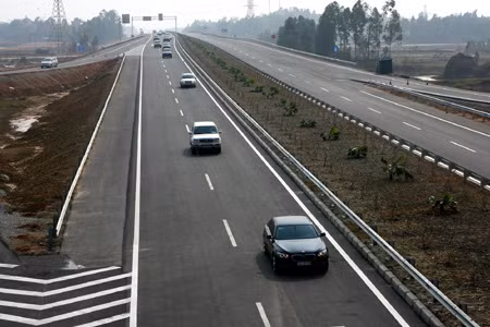 Đề nghị sớm khắc phục bất cập trên cao tốc Nội Bài-Lào Cai ảnh 1