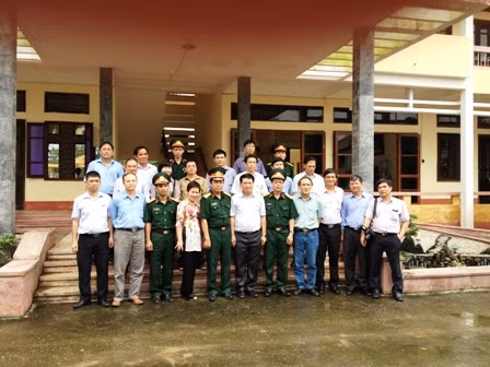Cựu chiến binh TTXVN giao lưu với Sư đoàn 312 anh hùng ảnh 5