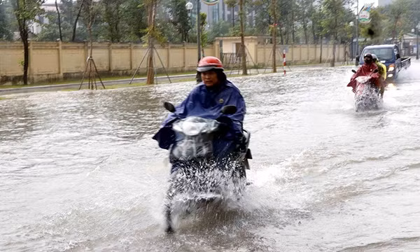 Thời tiết 14/10: Miền Trung mưa lớn cục bộ, nhiều vùng biển có gió mạnh