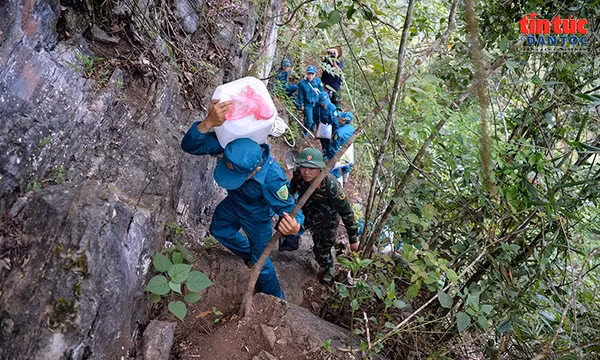 Gian nan hành trình tìm kiếm hài cốt liệt sĩ trên điểm cao Tuyên Quang