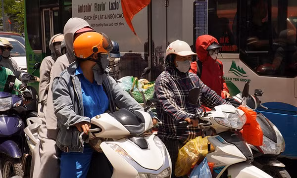 Thời tiết ngày 28/9: Bắc Bộ nắng nóng, Nam Bộ mưa dông
