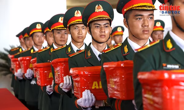 Hà Nội trang nghiêm tiếp nhận 8.453 mẫu hài cốt liệt sĩ giám định ADN