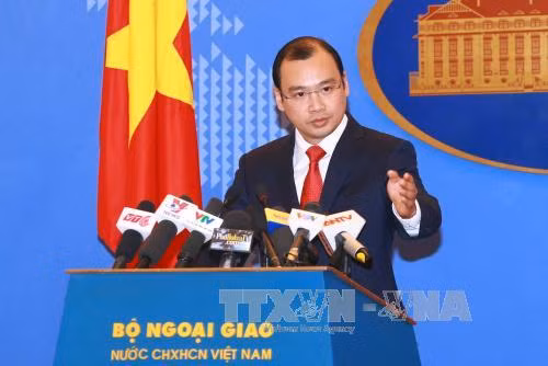 Phản đối quan chức Đài Loan ra đảo Ba Bình ảnh 1
