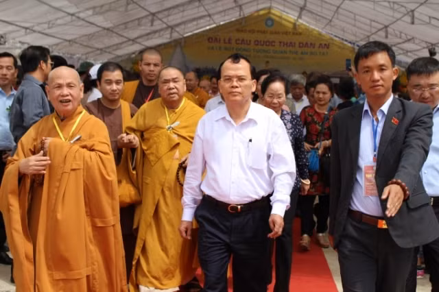 Rót đồng tượng Quan Thế Âm Bồ Tát trên đỉnh Fansipan ảnh 8