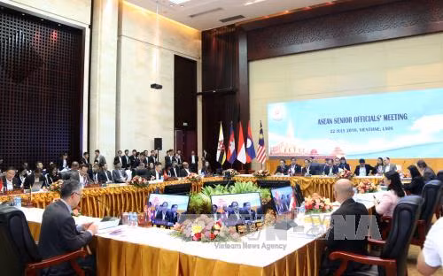 Hội nghị quan chức cấp cao ASEAN đề cao đoàn kết nội khối ảnh 1