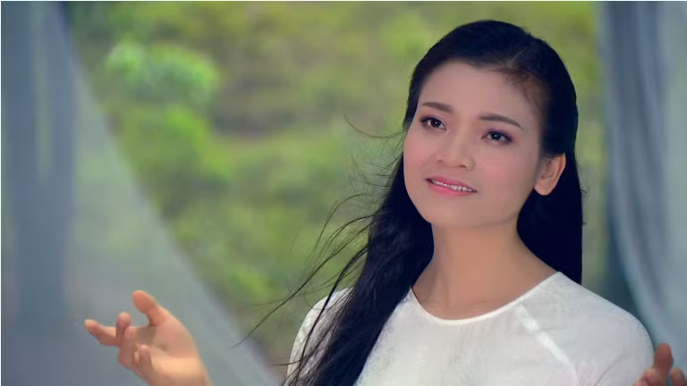 Sao mai Phạm Phương Thảo ra MV về 10 cô gái ngã ba Đồng Lộc ảnh 5