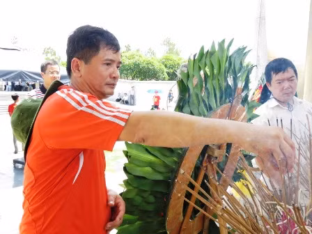 Tri ân liệt sĩ tại Nghĩa trang Quốc gia đường 9 ảnh 2