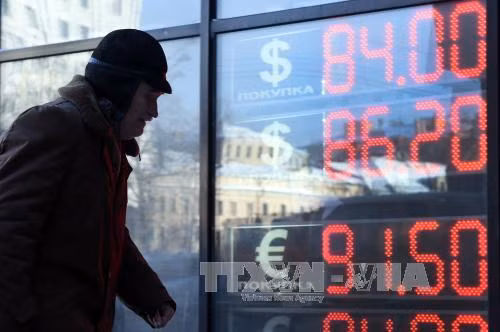 Nga khẳng định tiếp tục thả nổi đồng ruble ảnh 1