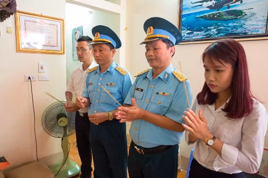 Hỗ trợ gia đình các phi công, thành viên tổ bay Su 30 và CASA 212 ảnh 3