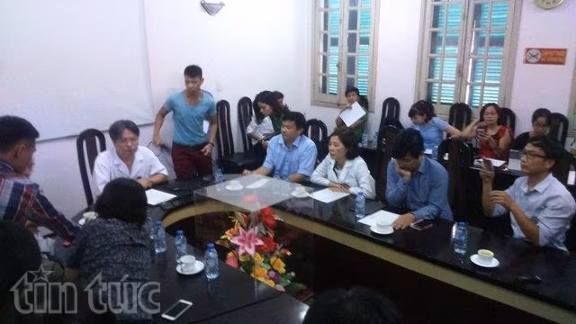 Bệnh viện Việt Đức giải trình về vụ mổ… nhầm chân ảnh 1