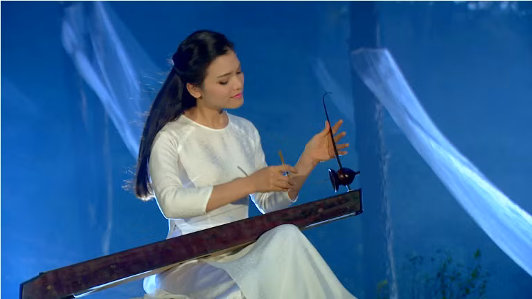 Sao mai Phạm Phương Thảo ra MV về 10 cô gái ngã ba Đồng Lộc ảnh 2
