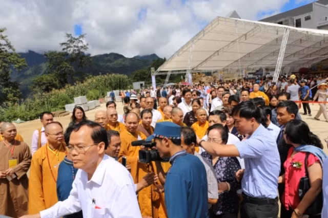 Rót đồng tượng Quan Thế Âm Bồ Tát trên đỉnh Fansipan ảnh 9