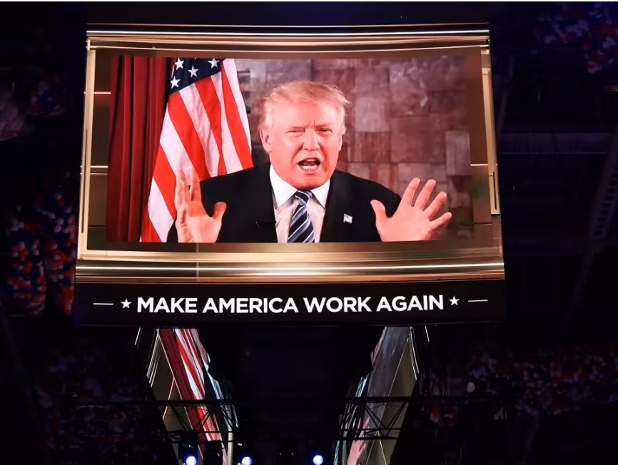 Ông Trump làm Tổng thống, nước Mỹ đối mặt với đảo chính quân sự ảnh 1