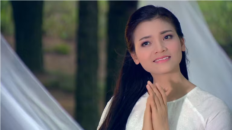 Sao mai Phạm Phương Thảo ra MV về 10 cô gái ngã ba Đồng Lộc ảnh 4