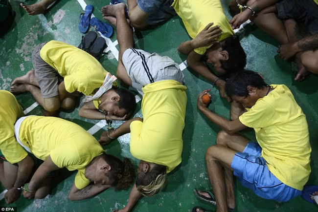 Thi hành “án tử” ngay trên đường phố Philippines ảnh 7
