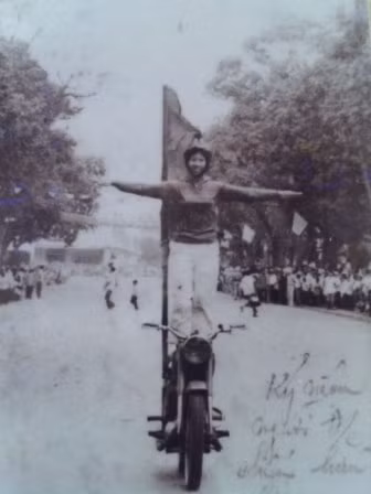 Chơi xe 'chất' như người Hà Nội xưa ảnh 2