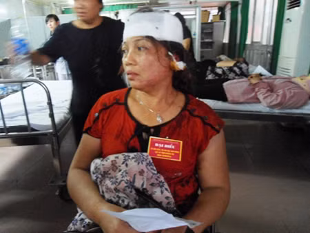Đi dự lễ cầu siêu, xe chở 45 phật tử lao xuống vực ảnh 2