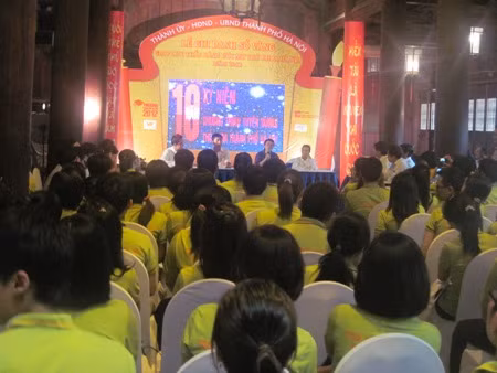 Tiến sỹ xin thủ khoa... 3 năm tuổi trẻ ảnh 2