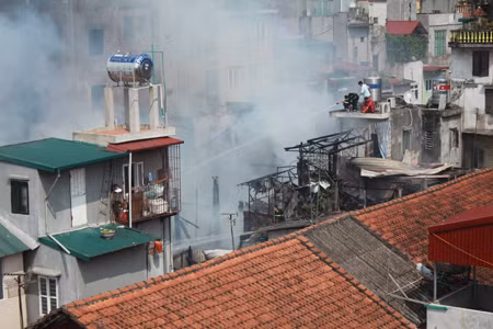 Cháy ở Vọng Hà là do đốt vàng mã ảnh 1