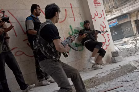 Nga không rút chuyên gia quân sự khỏi Syria ảnh 1