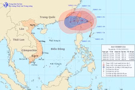 Biển động dữ dội do bão Tembin ảnh 1
