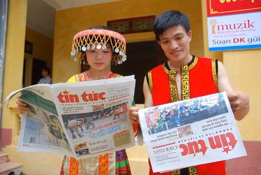 Cấp 18 ấn phẩm báo, tạp chí cho vùng dân tộc thiểu số và miền núi ảnh 1