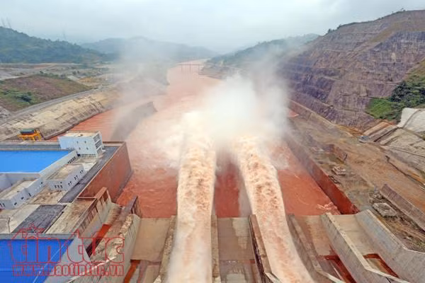 Đảm bảo vận hành an toàn Nhà máy Thủy điện Lai Châu 24/24 giờ ảnh 1