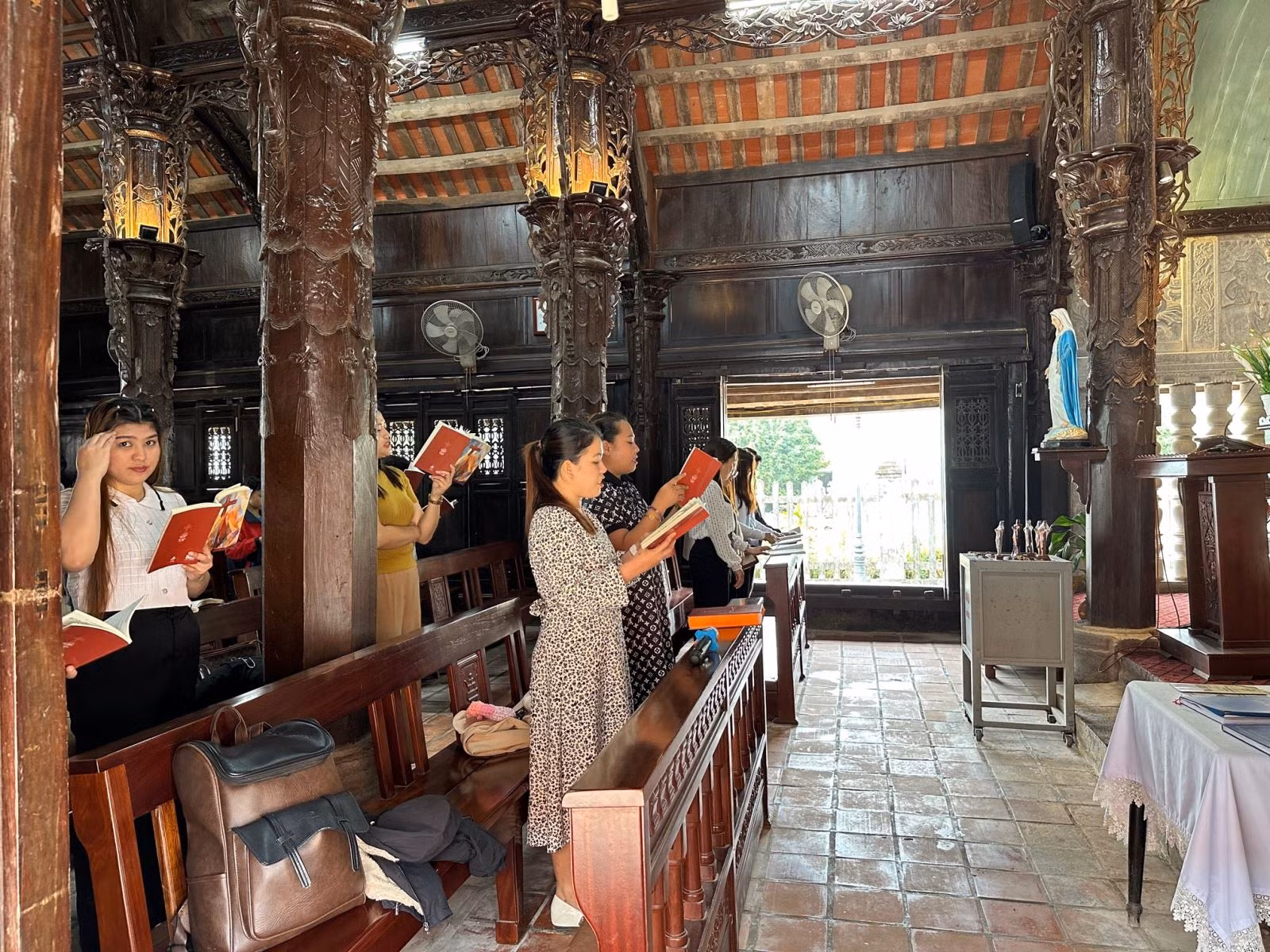 Chú thích ảnh